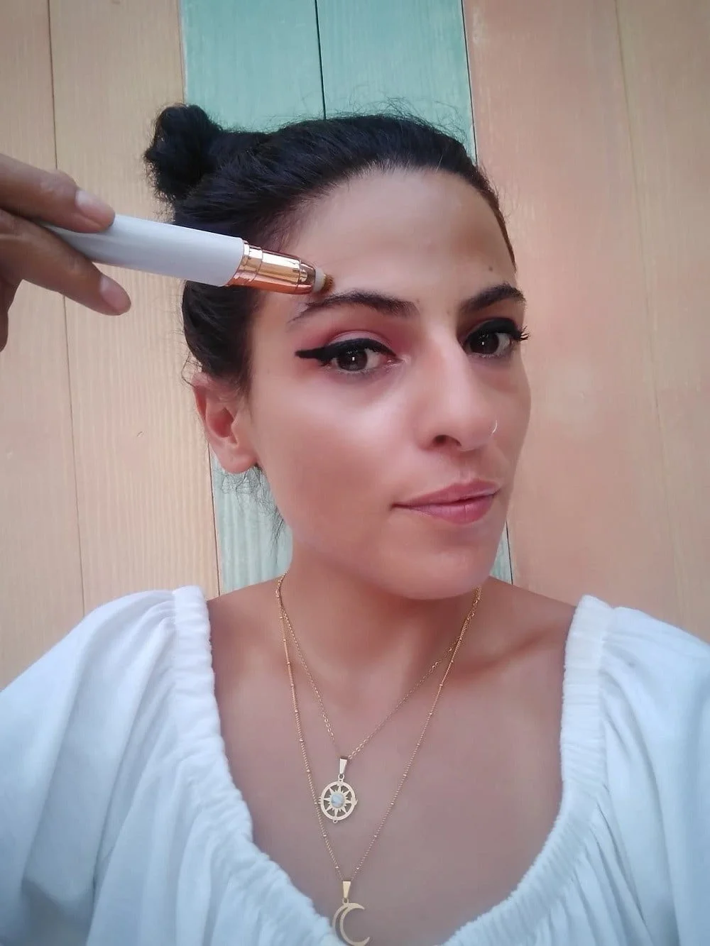 Depiladora de Precisão Facial com LED