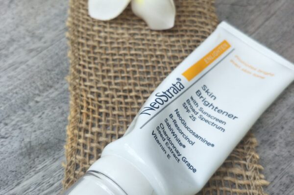 NeoStrata Enlighten