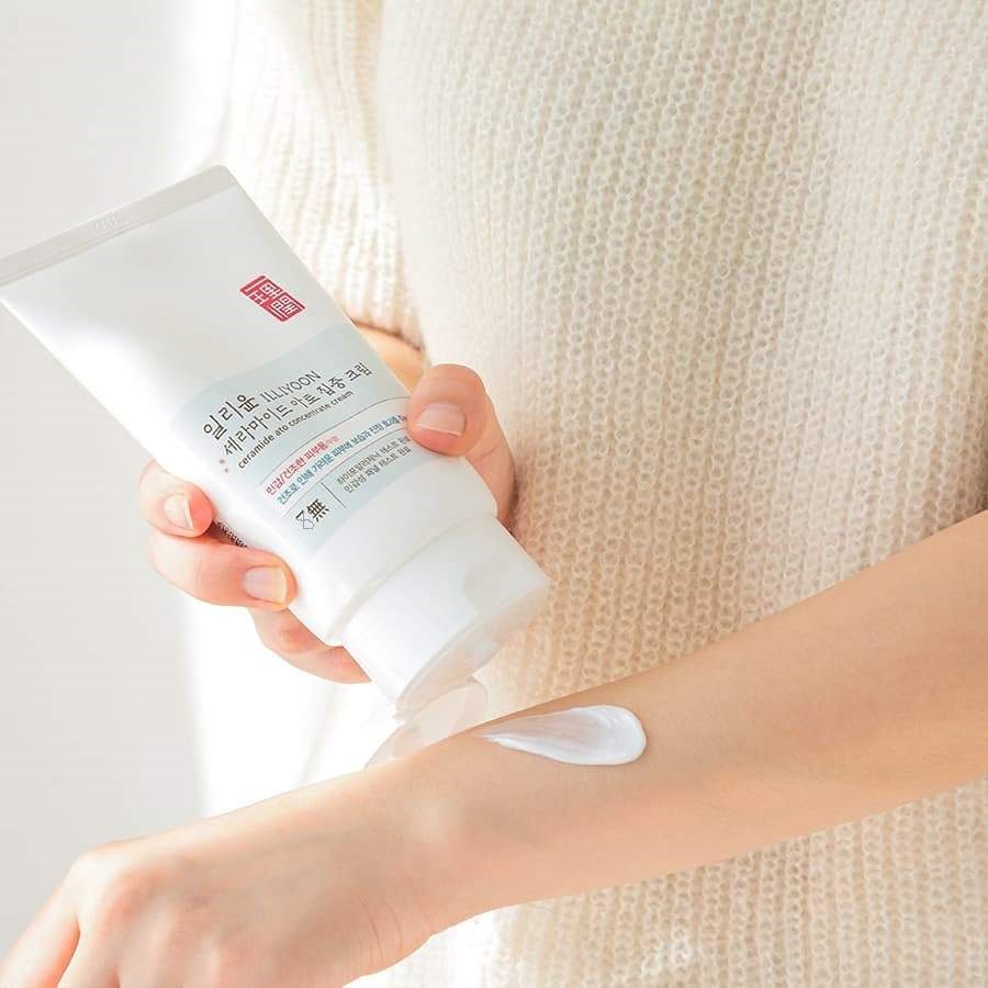 Illiyoon Ceramide Ato Concentrate Lotion 50ml 4 loção hidratante ceramidas - vista 4