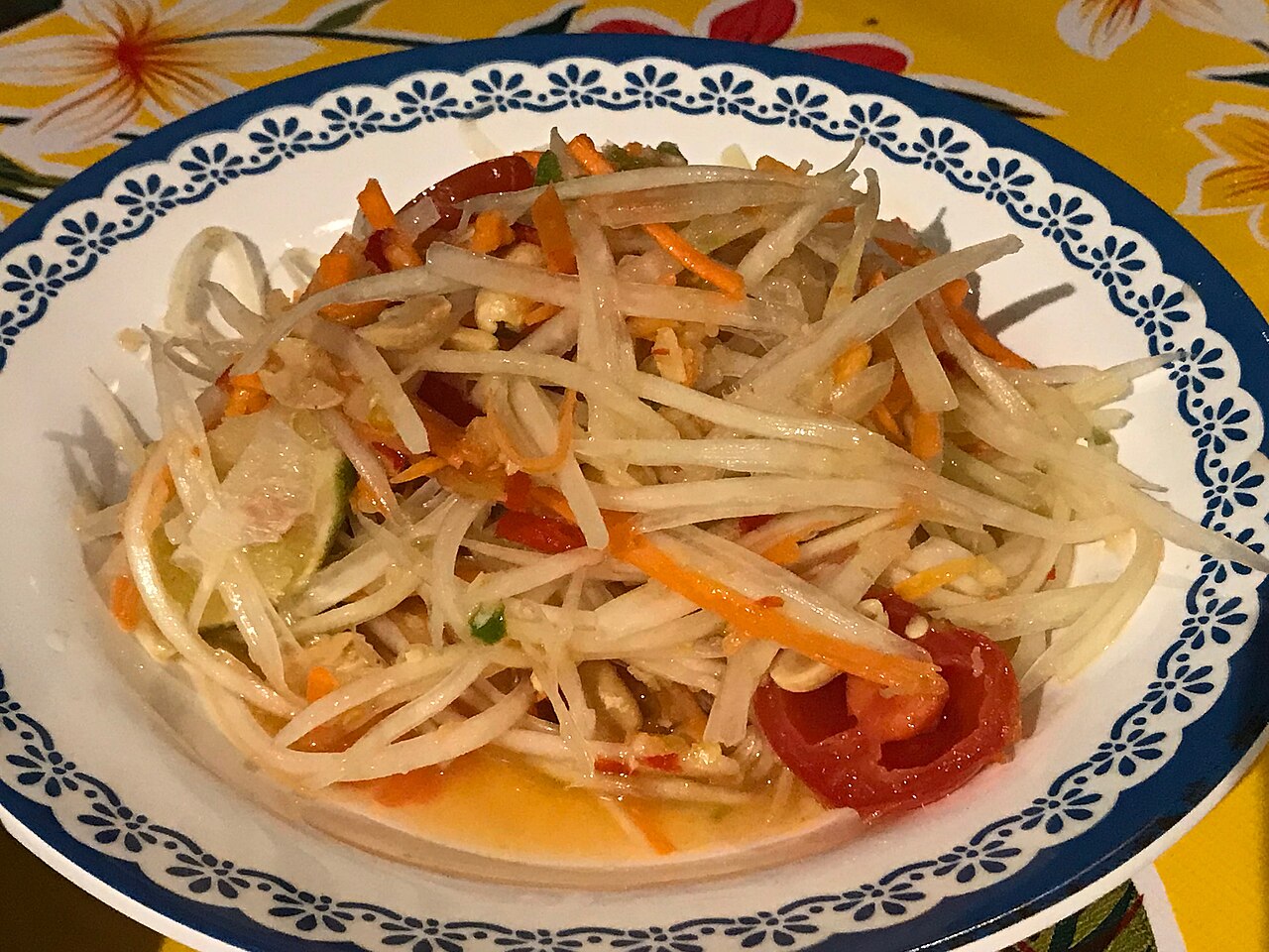 Som tam — salada de papaia tailandesa